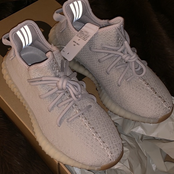Yeezy 350 SESAME - Picture 5 of 8